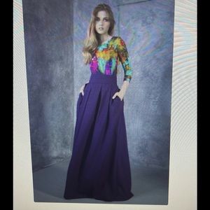 Full length dramatic skirt in size 52